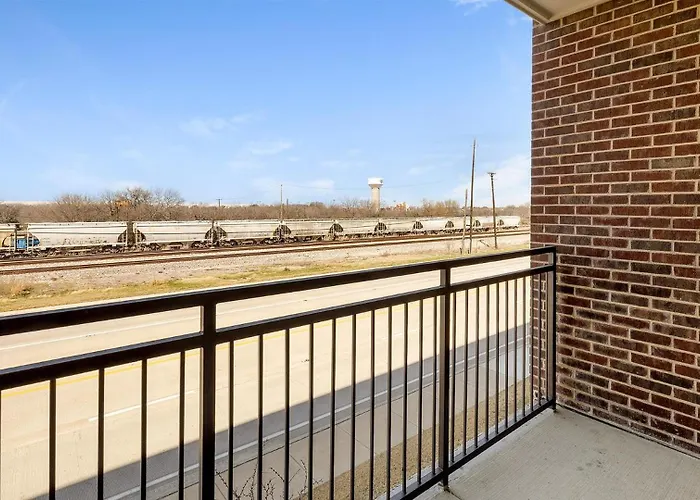 Landing Stylish 1bd In Downtown Roanoke Apartment *