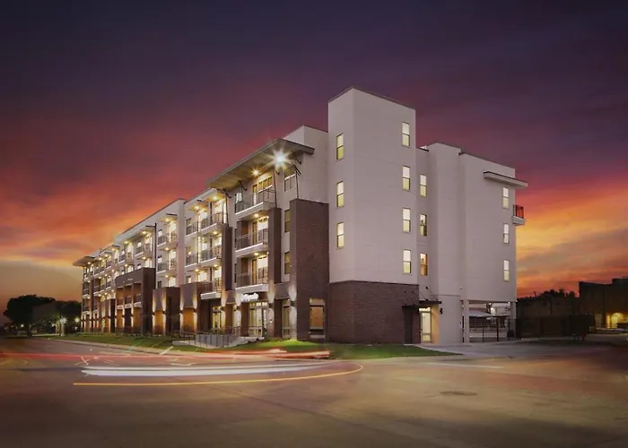 Landing Stylish 1bd In Downtown Roanoke Fort Worth